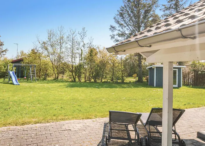 Дом отдыха 20 *